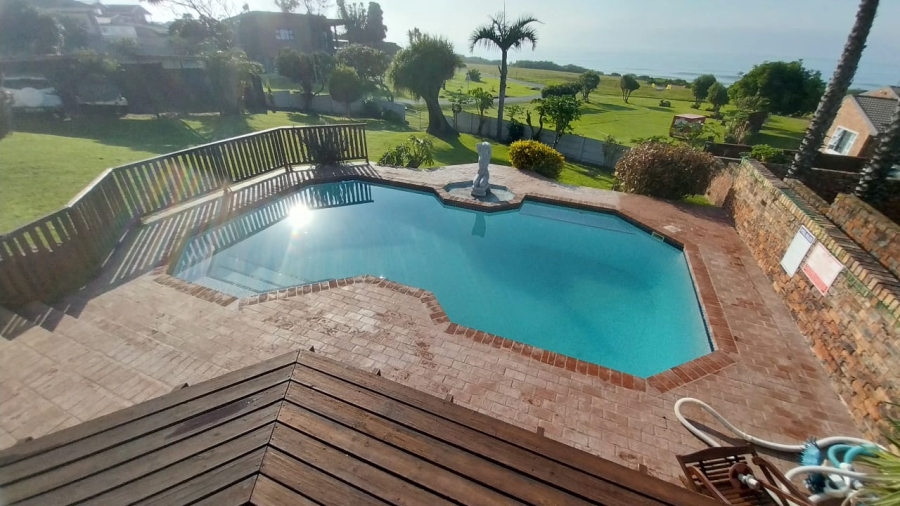 9 Bedroom Property for Sale in Winterstrand Eastern Cape